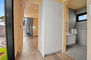 Deluxe Cabin, 1 Bedroom, Bay View