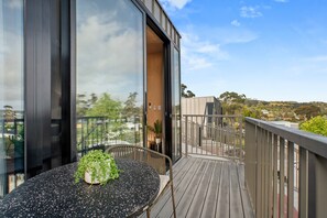 Cabane, 1 chambre, vue baie | Terrasse/Patio