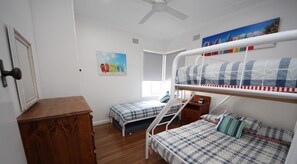 3 bedrooms, free WiFi - Summer Salt 13-15 Sturt St SWR (South West Rocks)