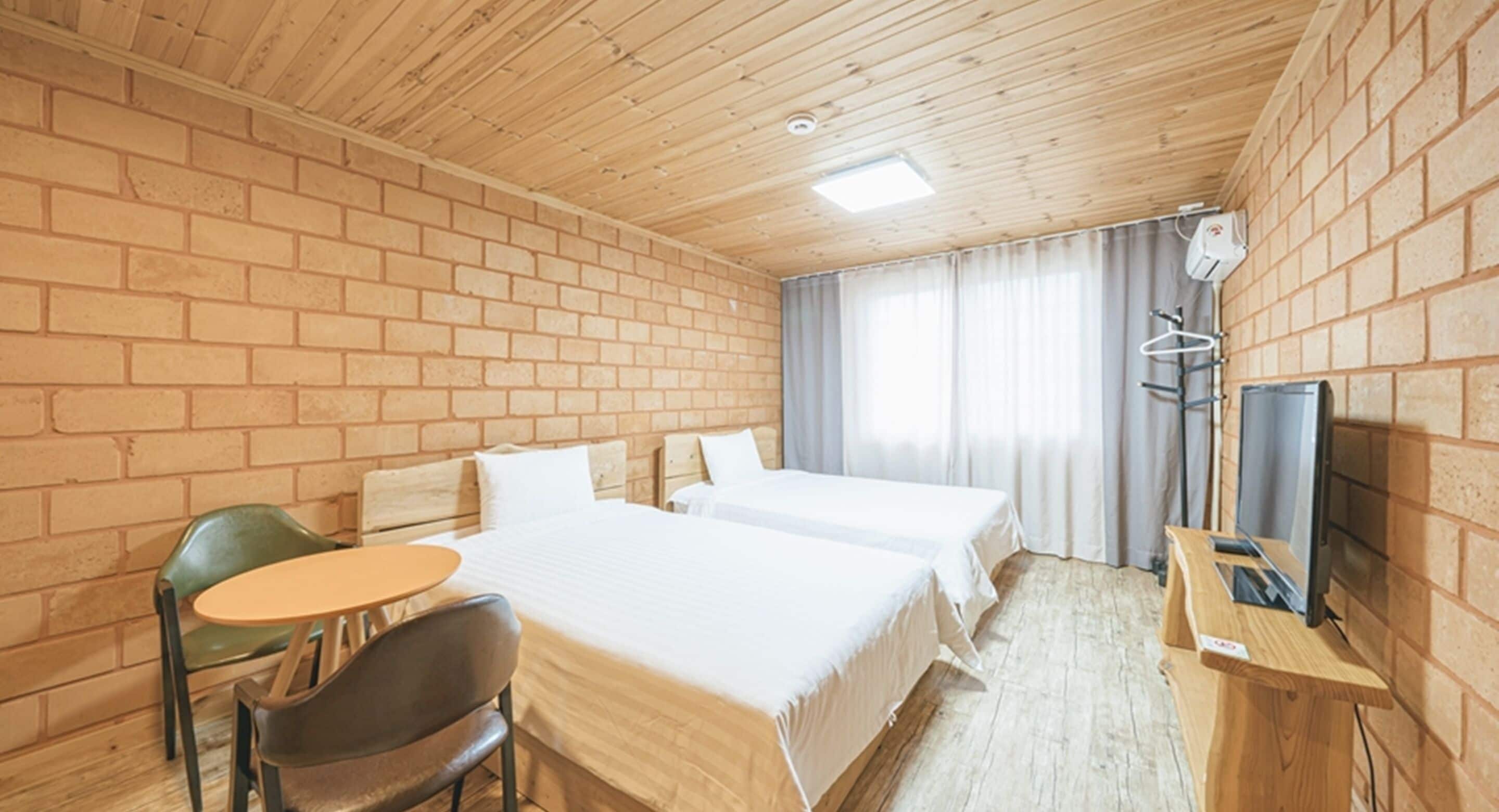 Deluxe Twin Room, 2 Double Beds | Soundproofing, free WiFi, wheelchair access