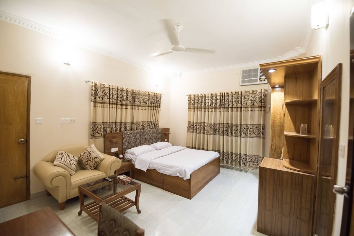 Chambre simple Affaires, fumeur | Vue sur le lac