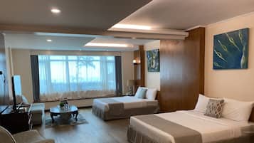 Family Studio Suite | 8 bedrooms, individually decorated, individually furnished