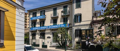 Superior Double Room, Non Smoking, Ensuite | Courtyard view