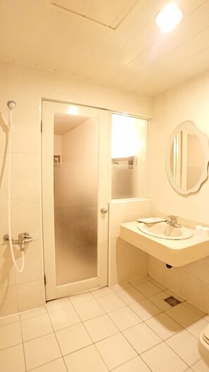 Chambre Double Affaires, 1 lit double, non-fumeur | Salle de bain