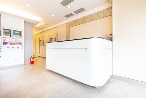 Reception - Hwa Nan Hotel (Tainan)