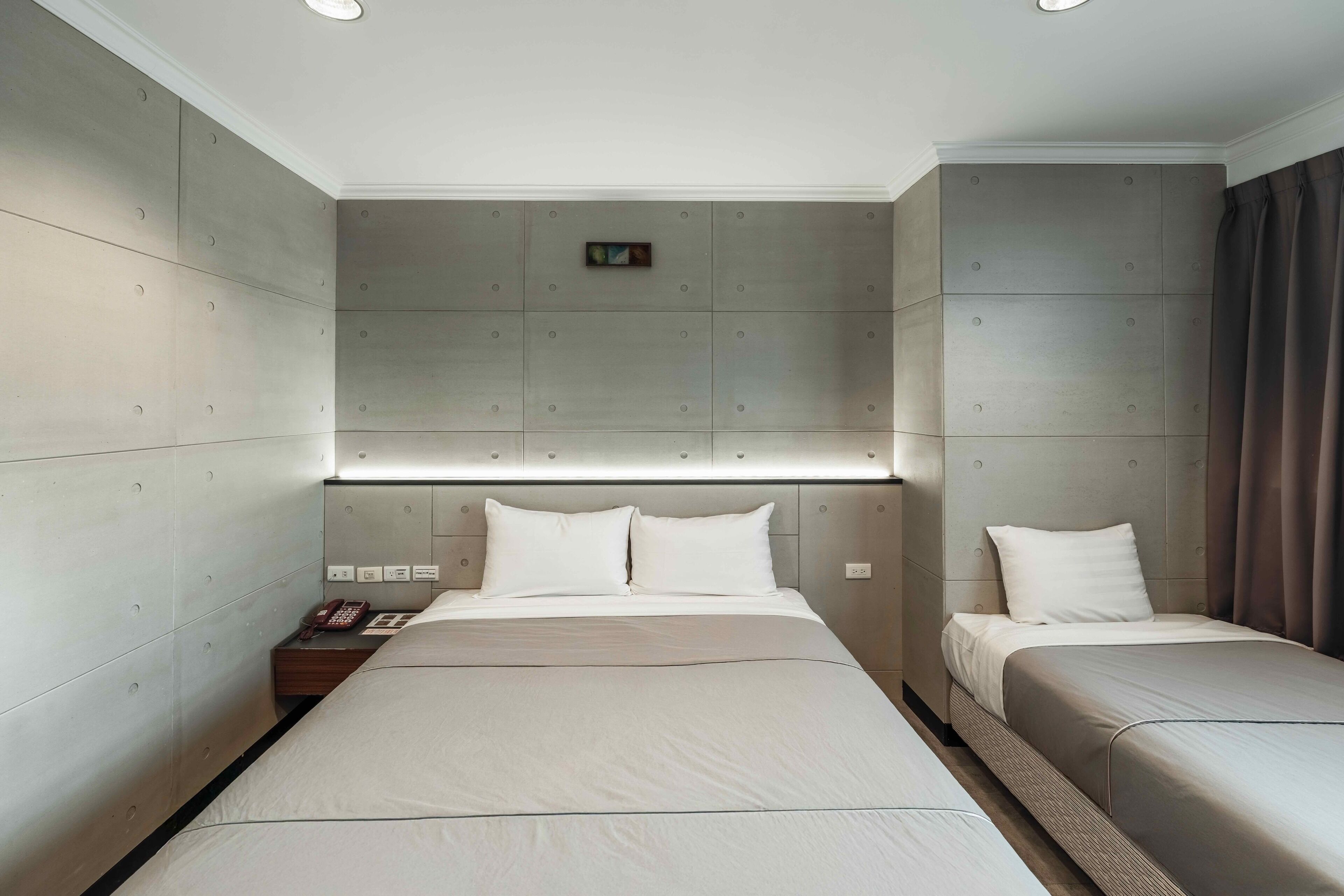 Chambre Triple Standard, non-fumeurs | Rideaux occultants, chambres insonorisées, Wi-Fi gratuit, draps fournis