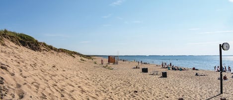 Ubicación cercana a la playa y pesca