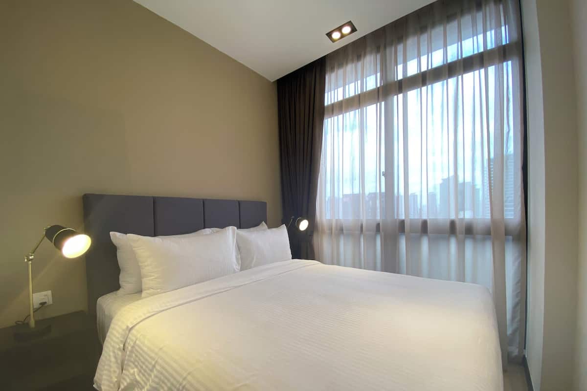 1 bedroom, premium bedding, soundproofing, free WiFi