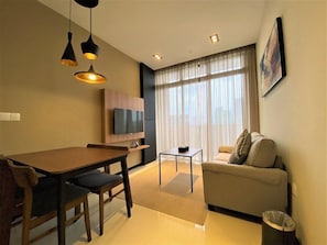 40-inch LED TV with cable channels, TV
