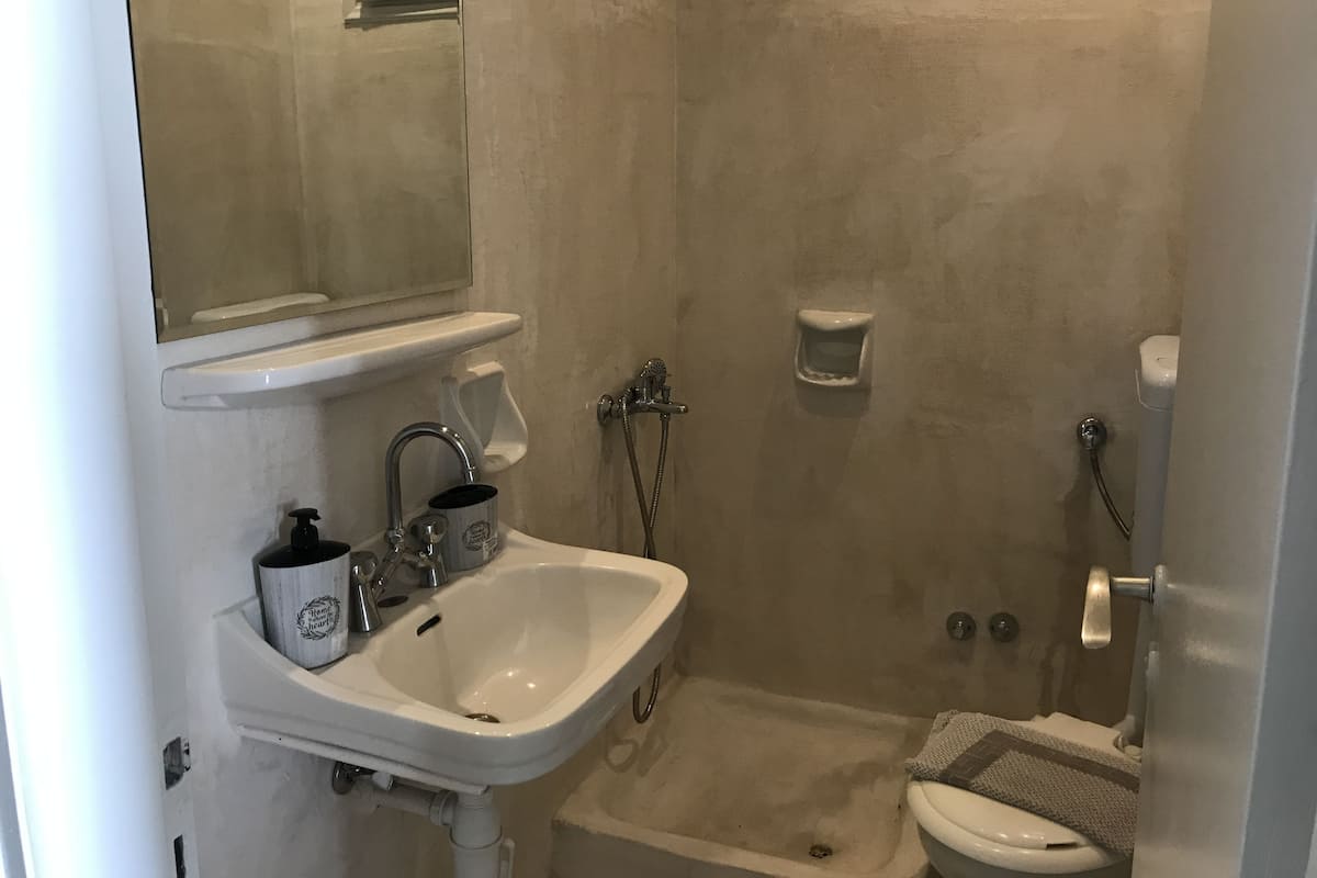 Triple Room | Bathroom