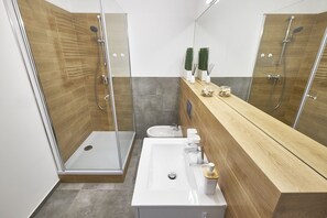 Departamento | Baño | Regadera, amenidades de baño gratuitas, secadora de cabello, pantuflas 