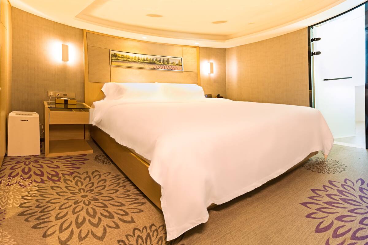Kamar Double Superior | Minibar, meja kerja, tirai kedap cahaya, dan Wi-Fi gratis
