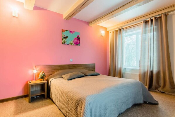 Stuga Comfort | Individuell inredning, gratis barnsängar, gratis wi-fi och sängkläder