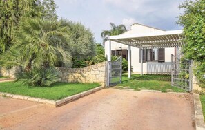 Property grounds - Nice home in Scicli RG (Scicli RG)