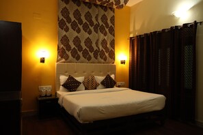 Deluxe Double Room, 1 Double Bed, Pool View | Desk, soundproofing, free WiFi, bed sheets - Thar Exotica Hotel & Resorts. (Bikaner)