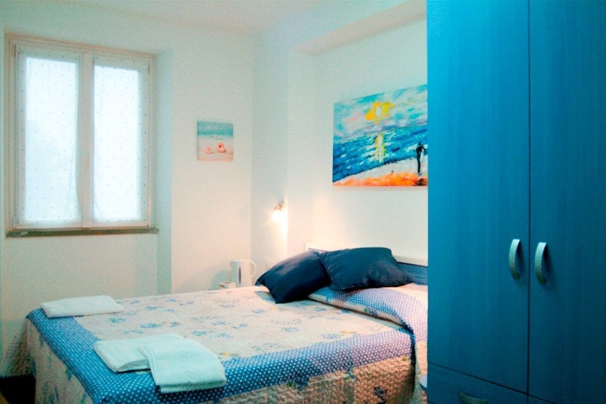 Camera doppia, 1 letto queen | Minibar, Wi-Fi gratuito, lenzuola