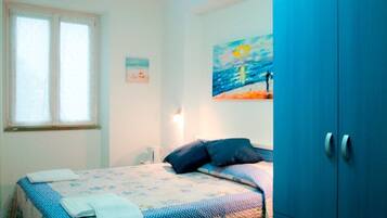 Camera doppia, 1 letto queen | Minibar, Wi-Fi gratuito, lenzuola