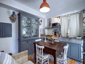 Casa, 2 camere da letto | Angolo cottura privato | Frigorifero con congelatore, microonde, piano cottura, lavastoviglie