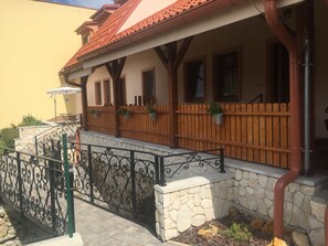 Apartment (1) | Innenhof