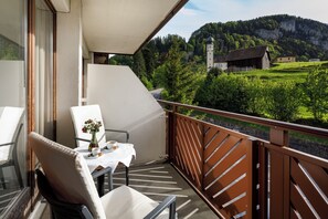 Superior Tek Büyük Yataklı Oda, Dağ Manzaralı | Balkon