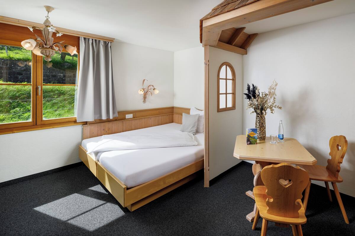 Kamar Single, pemandangan gunung | Seprai antialergi, Wi-Fi gratis, dan seprai linen