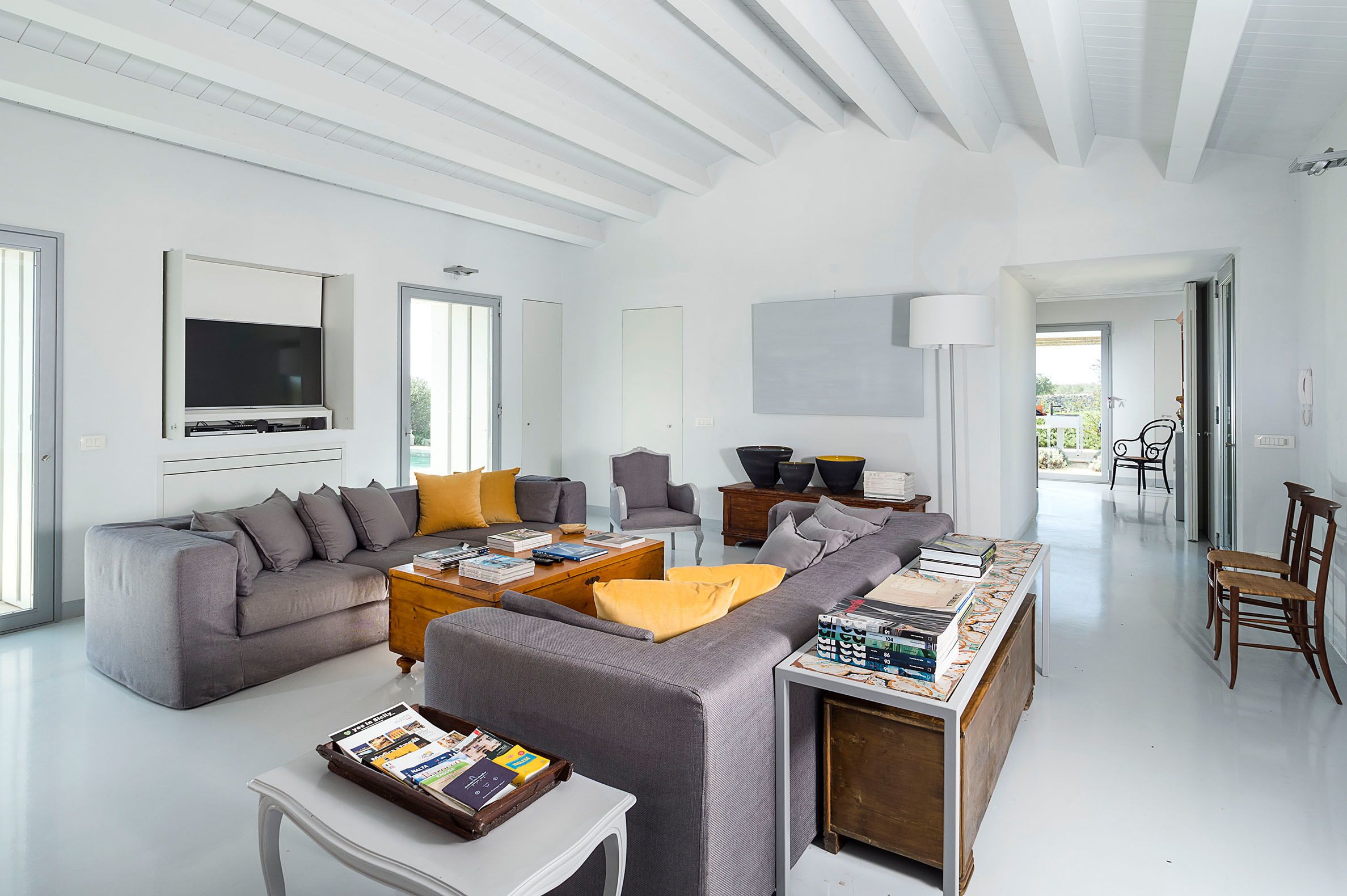 Villa, 3 Bedrooms | Ruang tamu | TV skrin rata, pemain DVD 