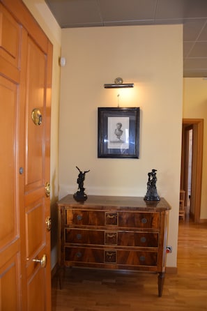 Classic Apartment, 1 Bedroom | 1 bedroom, desk, iron/ironing board, free cribs/infant beds