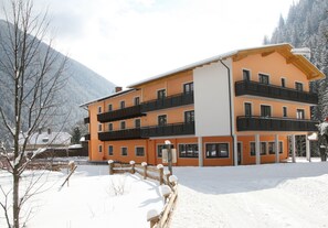 Front of property - Hotel Hubertus (Mallnitz)