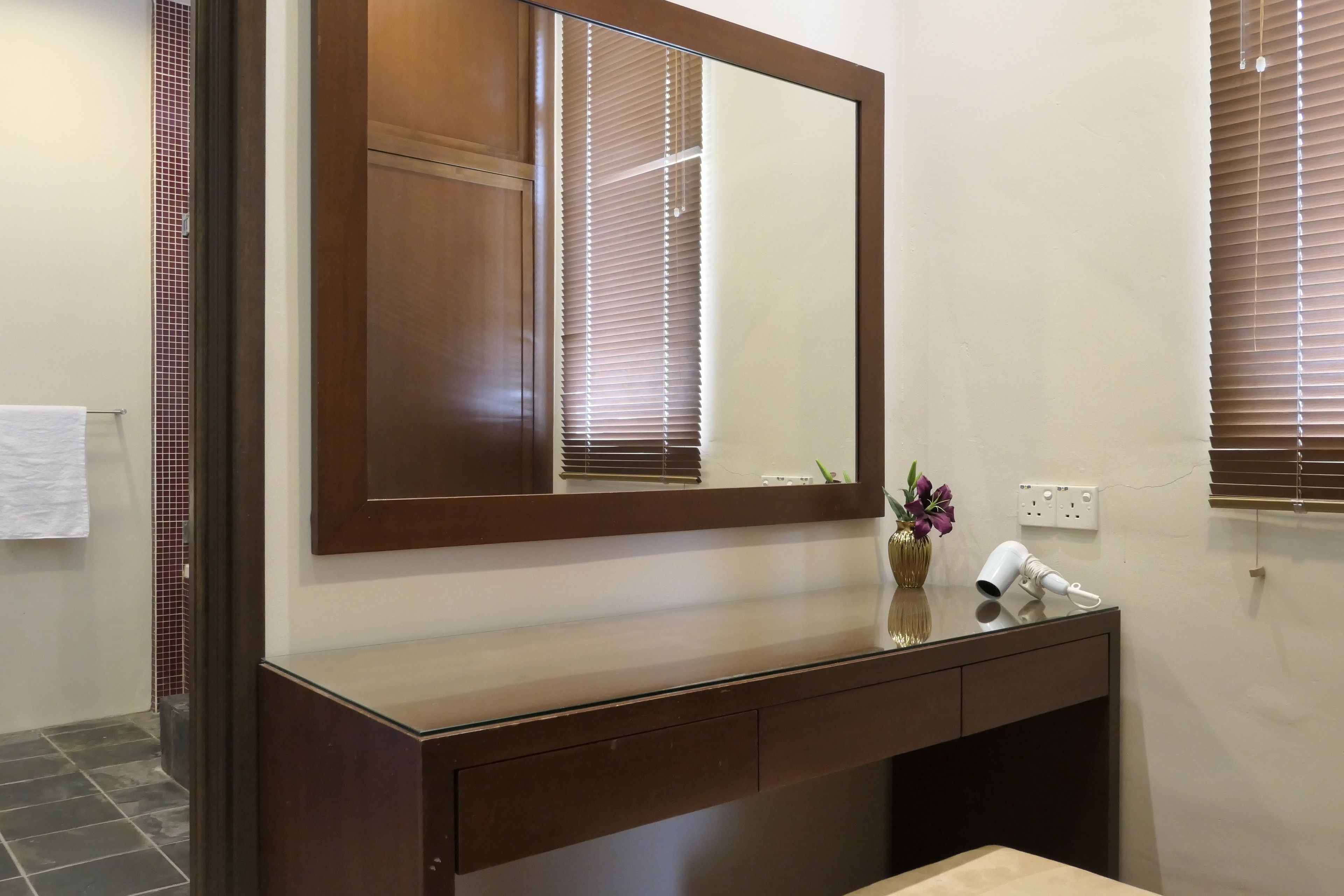 4 Bedroom | Room amenity