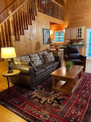 Cabin, 2 Bedrooms | Living area