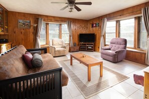 House, 3 Bedrooms | Living area | Smart TV, streaming services - The Lazy A Rr7221 3 Bedroom Home by RedAwning (New Braunfels)