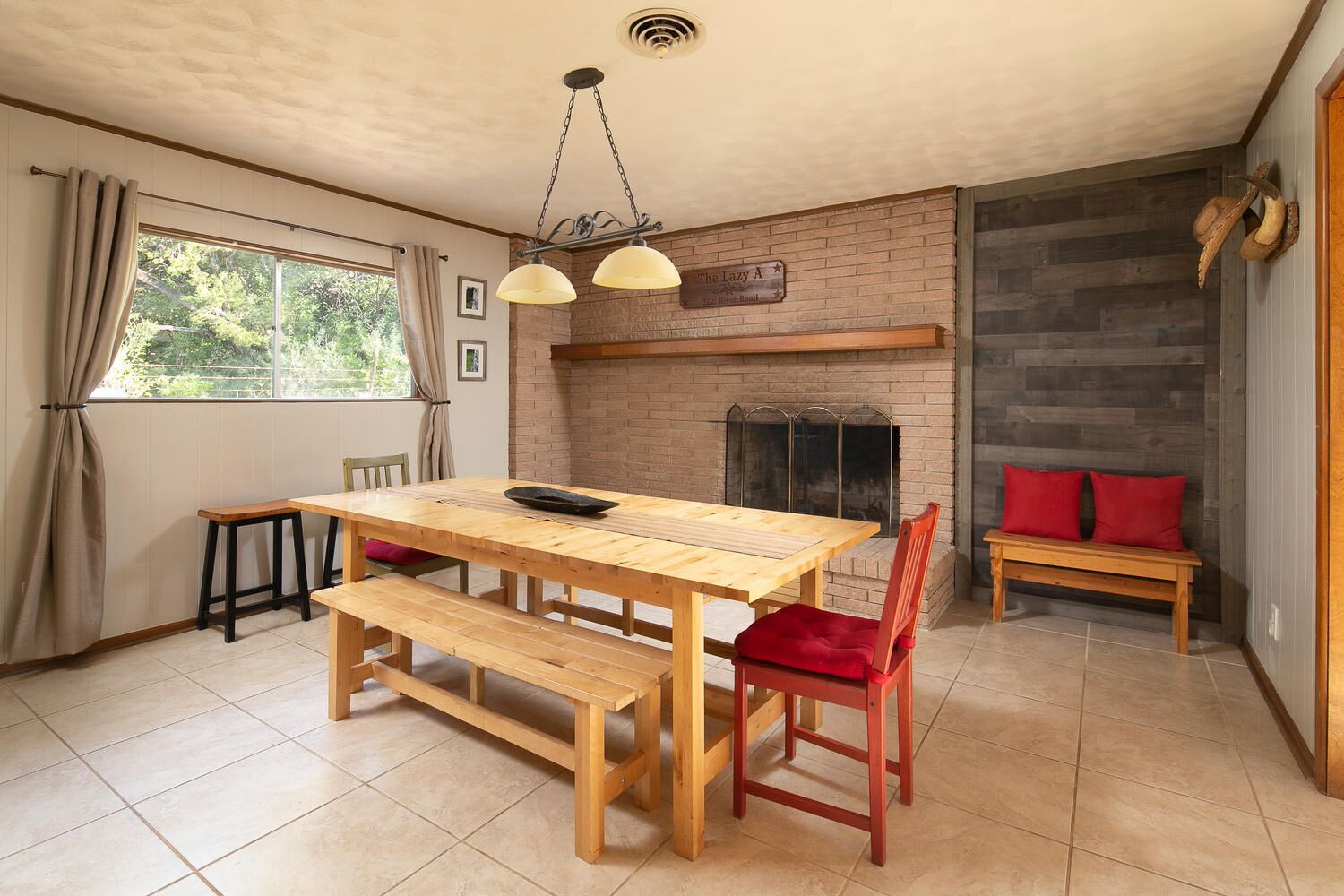 House, 3 Bedrooms | Dining