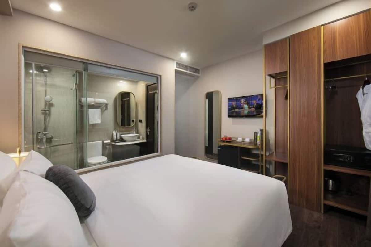 In-room safe, desk, blackout curtains, soundproofing