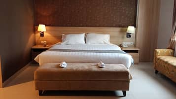 Deluxe-Zweibettzimmer, Nichtraucher | Zimmersafe, Schreibtisch, kostenloses WLAN