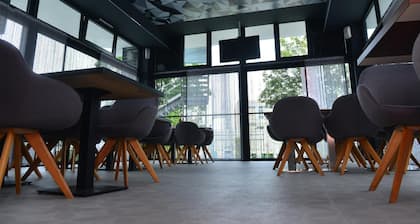 Primus Hotel & Apartments