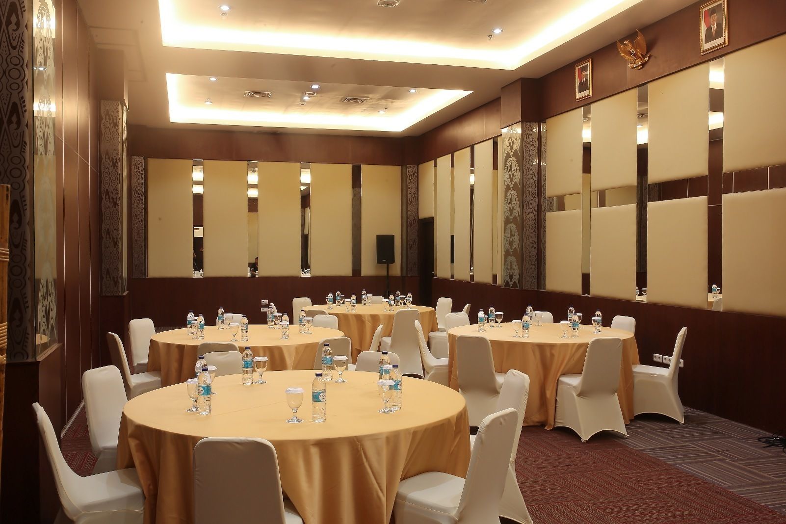 Meeting facility