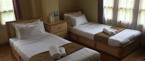 Deluxe Twin Room, Non Smoking - Hotel Phunsum (Paro)