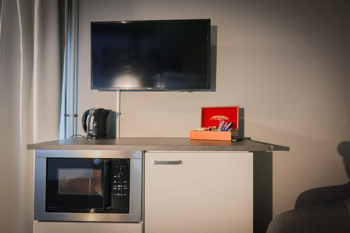 1 bedroom, soundproofing, free wifi, bed sheets