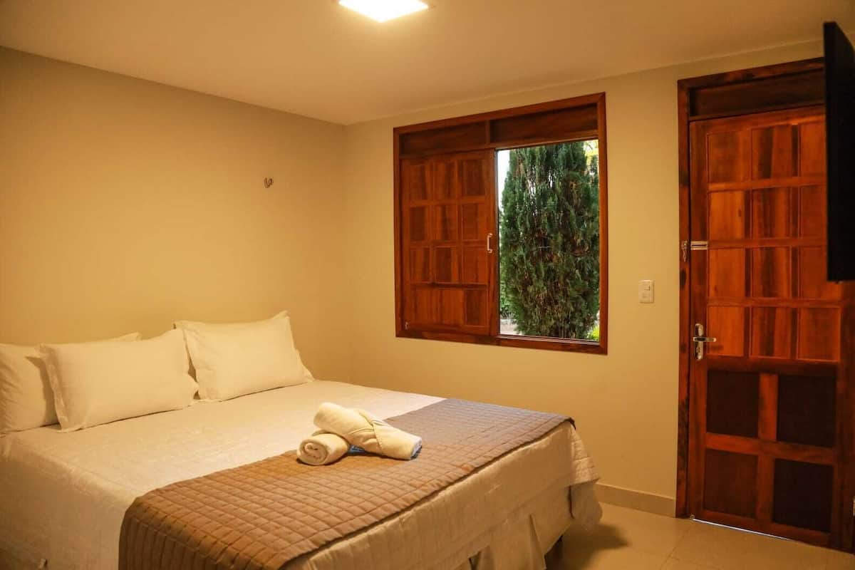 Premium Chalet, 1 King Bed, Non Smoking | 1 bedroom, minibar, desk, free WiFi