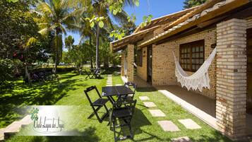 Quarto duplo luxo, 1 cama King, para não fumantes | Frigobar, escrivaninha, Wi-Fi de cortesia