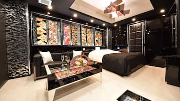 Junior Suite | Premium bedding, down comforters, individually decorated