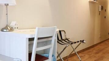 Décoration personnalisée, ameublement personnalisé, bureau