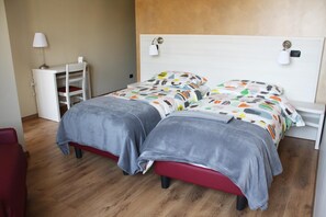 Individualmente decorados, individualmente mobiliados, escrivaninha