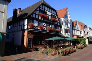 Exterior - Hotel zum braunen Hirschen (Bad Driburg)