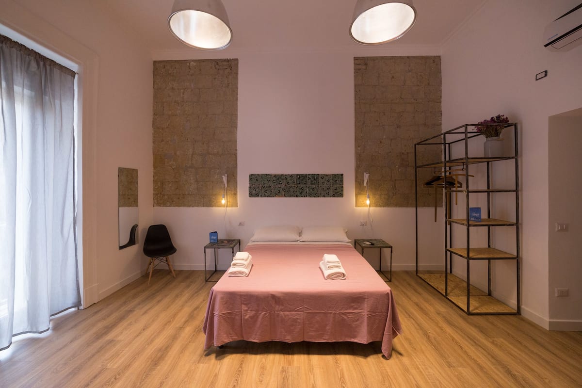 Room 3 - Deluxe Quadrupla + 1 | 1 bedroom, individually decorated, individually furnished