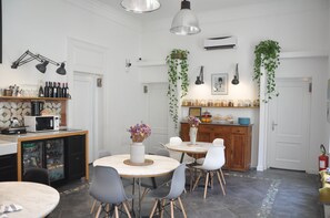 Télévision à écran plat