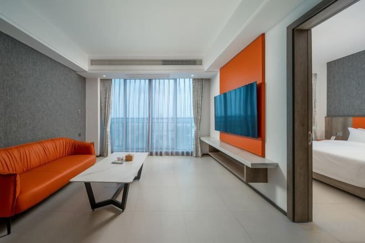Living area | TV