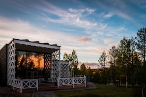 Phục vụ bữa sáng, bữa trưa, bữa tối, món ăn phong cách Scandinavia