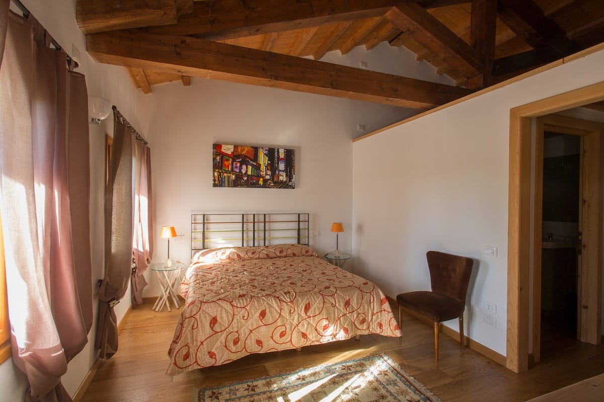 Tweepersoonskamer (Rossa) | 1 slaapkamer, gratis wifi, beddengoed