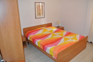 2 bedrooms